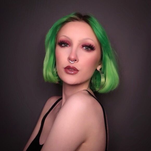 IL MAKIAGE Waterproof Lipliner in Antique (Rose) 501. Full Size. Brand New. - Picture 4 of 13